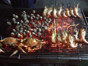 seafood street food in thailand